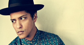 Bruno Mars Mengguncang Super Bowl