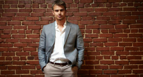 Ini Dia 6 Fakta Unik tentang Theo James!