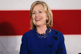 Gaya Berbusana Hillary Clinton di Masa Lalu